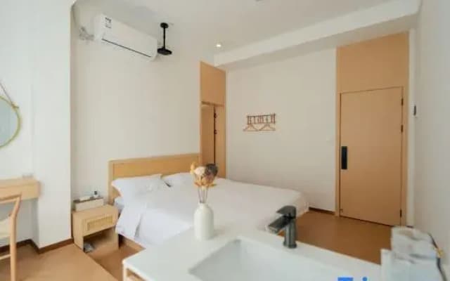 Runi Suoyuan Homestay (Guangwushan Scenic Area)