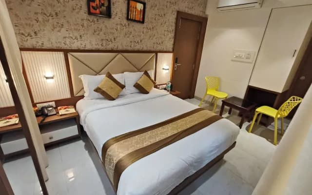hotel pearl residency