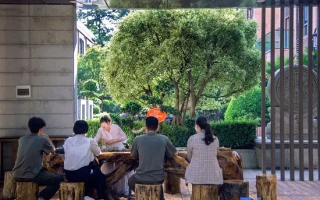 Yiyang Lefu Hot Spring Holiday Hotel