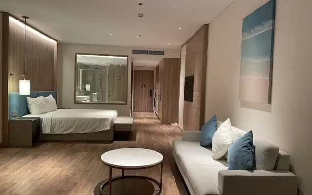 Alacarte Seaview Halong by HaVan