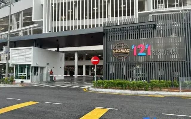 121 Residences by The Homez Near One Utama, Starling Mall, Atria