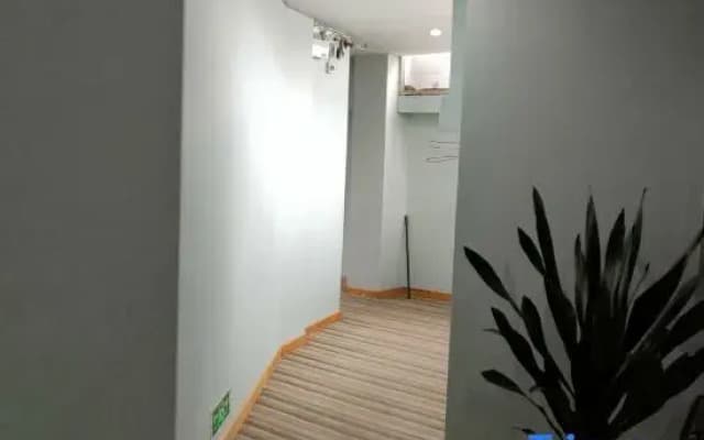 Lichuan Dushi Yijia Homestay