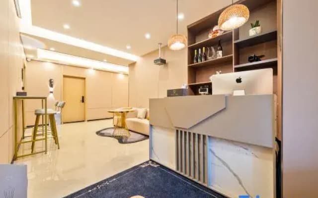 Love Ta · Lane Side Light Luxury Smart Homestay