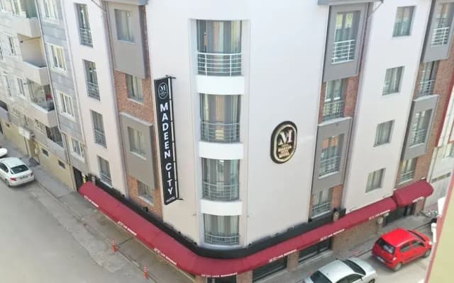 Madeen City Hotel