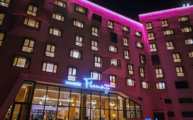 Flamingo Harbour Hotel