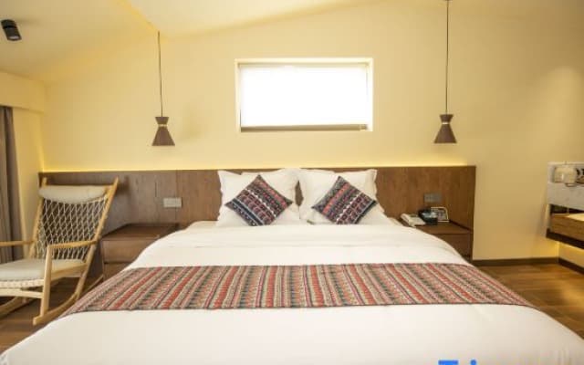INWARD PEAK·Object space Byond·Vacation Homestay (Hemu Scenic Area Branch)