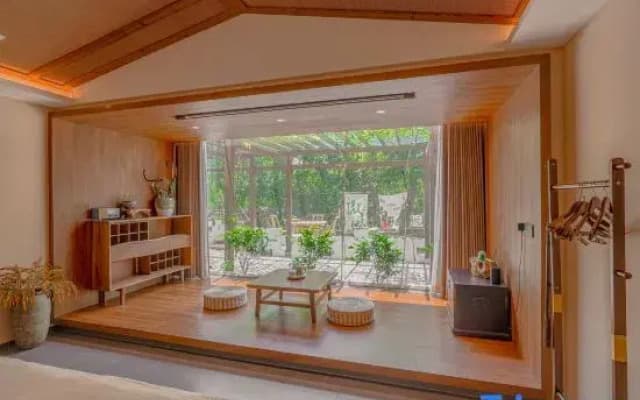 Zunyang Hidden House Garden Homestay (Suning Plaza Branch)