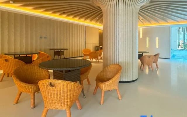 Yanji Dinosaur Hot Spring Hotel (Korean Folk Village Yanji Dinosaur Kingdom)