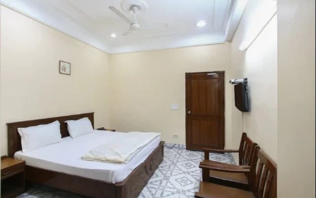 Hotel The Shubham