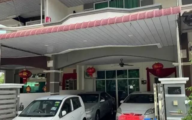 16 pax HB Homestay Raja Uda Ong Yi How Butterworth - Budget Homestay - KTV NETFLIX MAHJONG