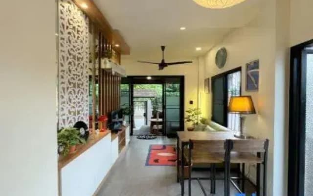 No.1 Tiny Townhouse Near Saturday Night Market 1Bedroom / 1.5Bathroom