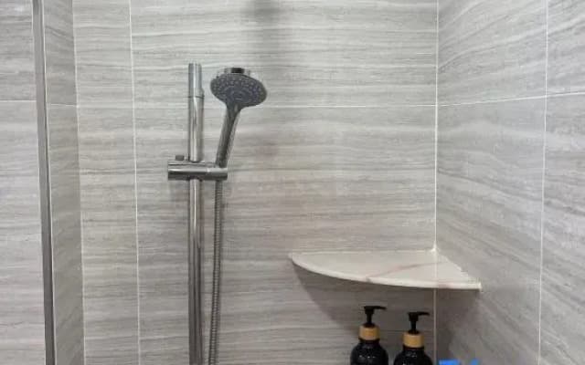 Landed House Gelugor 5BR 3B-20pax by 3C
