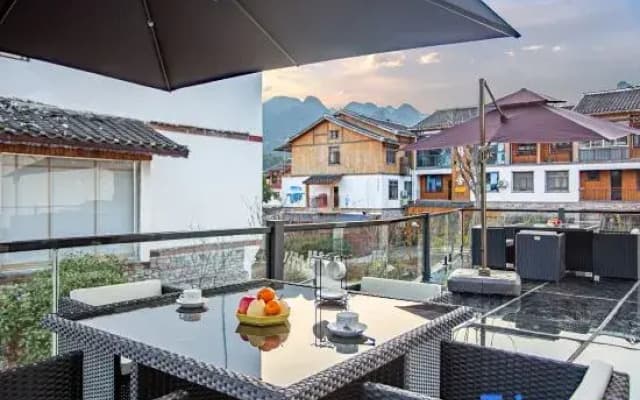 Yunshang Huakai Homestay (Libo Xiaoqikong East Gate Branch)