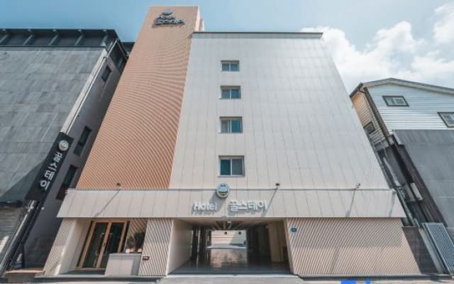 Coolstay Hotel