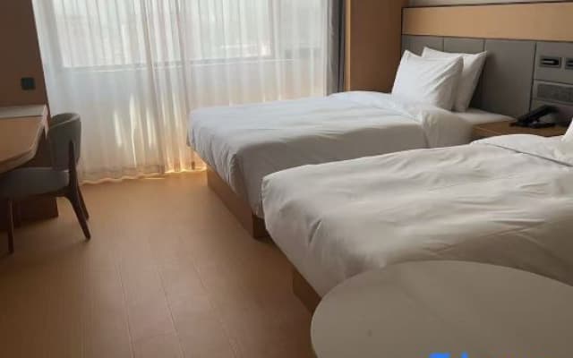 All Seasons Hotel (Feixian Yan Zhenqing Park Branch)