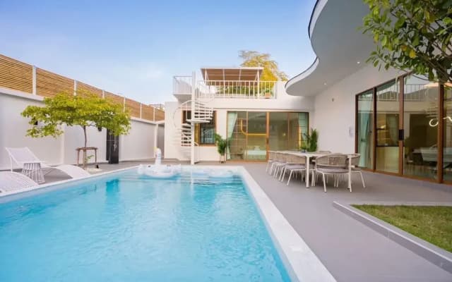 Paco Villa Pattaya