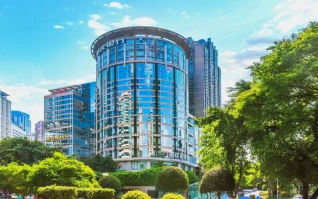 Chongqing Huayue Landmark Homestay (Jiefangbei Pedestrian Street Store)