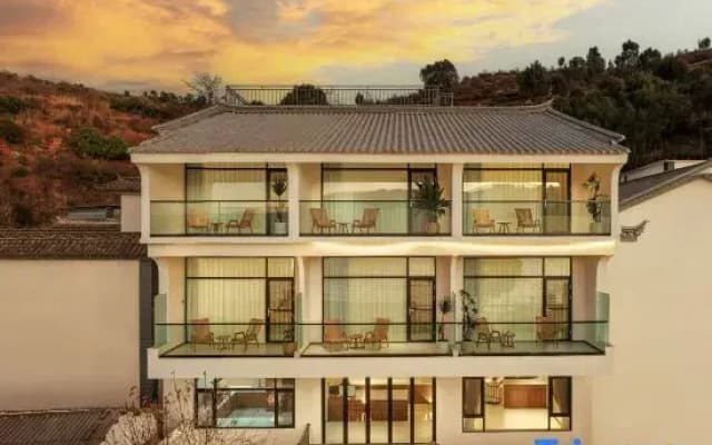 Shiyu·Villa Stream and Sea View Boutique Hotel (Shuanglang Erhai Branch)