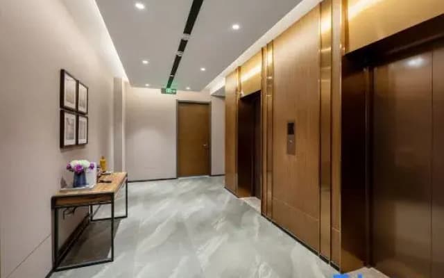 Home Inn Plus(Yantai Fuhai Road RT-Mart Store)