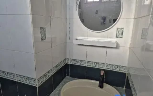 13pax Glory Executive Suite 3R3B, DOORSTEP BEACH, POOL, BBQ, WIFI, 50"TV