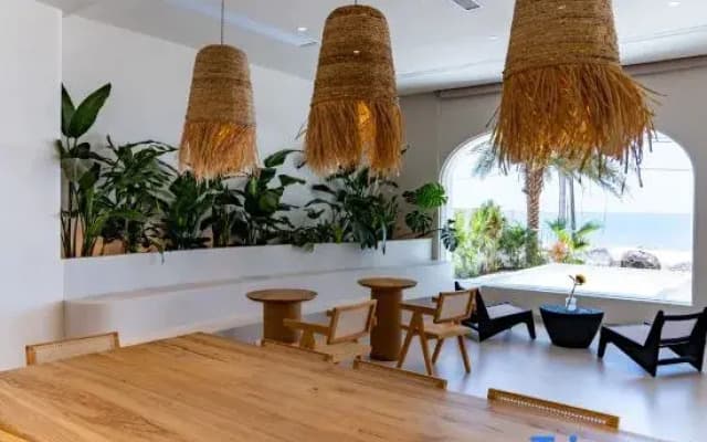 Sunset Island Luxury Seaview Homestay