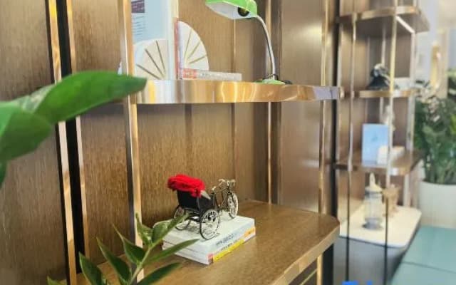 Yitel Collection Hotel (Dalian Jinzhou District Hongwei Lanshan Light Rail Station)