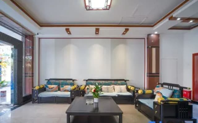 Xuyang Guesthouse (Mangshi Square Branch)