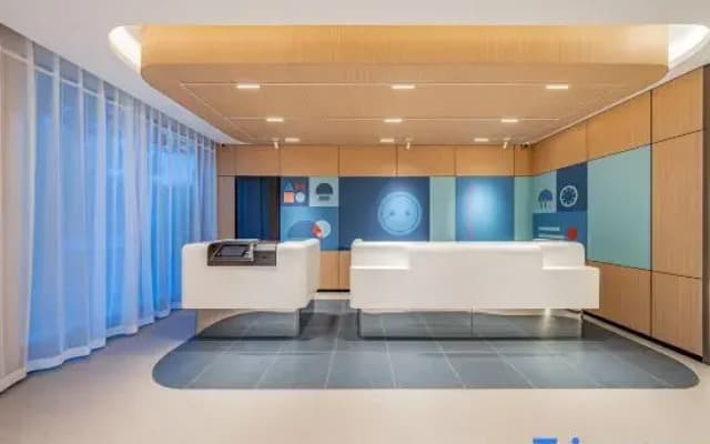 Home Inn·NEO (Dehong Mangshi Jin Kongque Avenue Airport Branch)