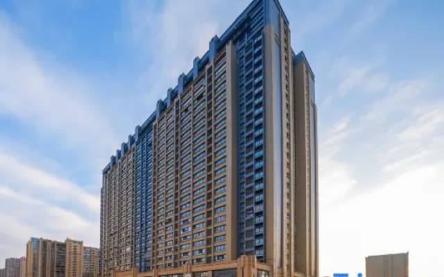 Jiujiang Jiulong Yunjing Hotel at 98 Flood Control Memorial Square, Balihu New District