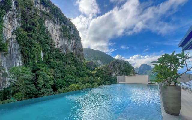Amari By Vivere Hospitality Group