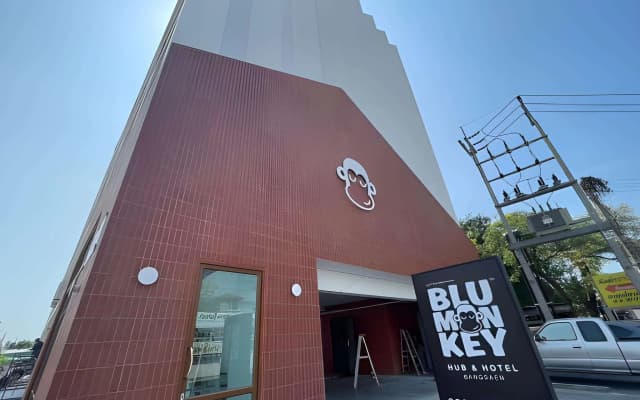 Blu Monkey Hub And Hotel Bangsaen