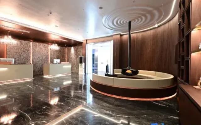 LuLiang Gloria Hotel