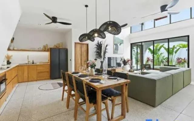 Nusa Loft V5: 3BR with Rooftop Space In Uluwatu - A Luxury Private Villa By Balinest Villas