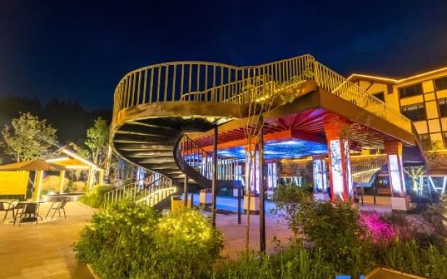 Changbai Mountain Tianmu Pengrui Hot Spring Hotel