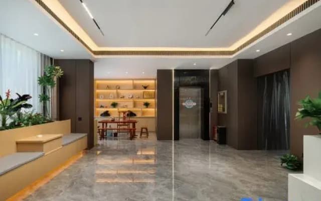 Platinum Film Hotel