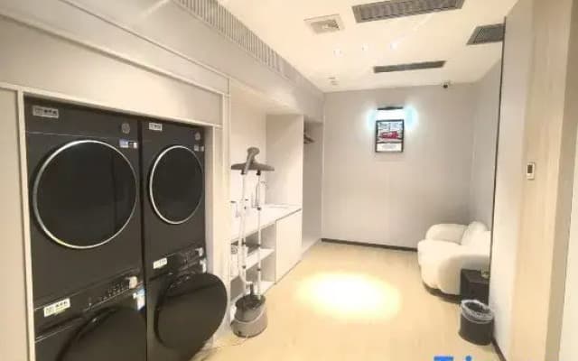 MEHOOD LESTIE Hotel (Zhanjiang Chikan Old Street Scenic Area)