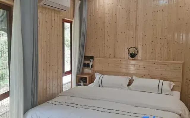 Farmstay (Dehang Canyon Scenic Area)