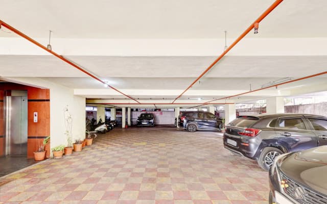 OYO Collection O Dabagardens Near RK Beach