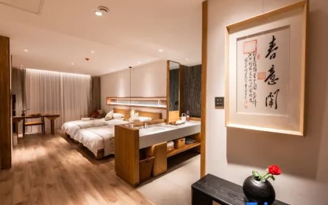 Read Life Hotel