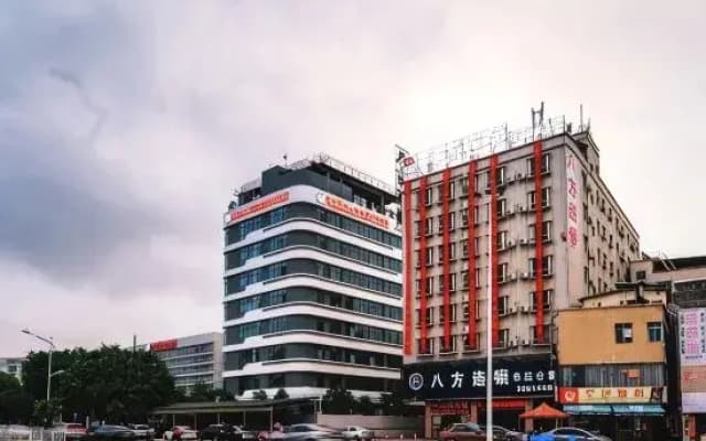 Bafang Chain Hotel (ZhanjiangHigh-speed Railway West Station Branch)