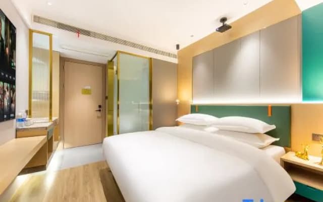 Yiwu Qimeng Light Luxury Hotel