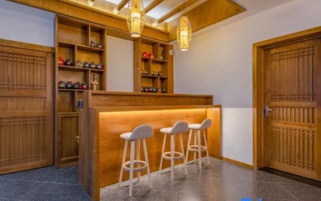 Lijiang Rushuangbiyuan Design Beauty Lodge (Feihua Touch water Shop, Shuhe Town)