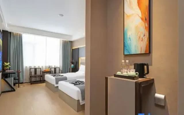 MEHOOD EZZI Hotel (Jinzhong Daxuecheng Wusu Airport)