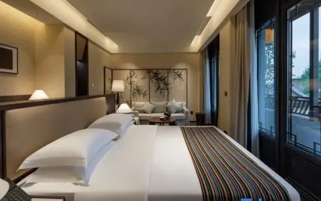 Snowland Dawa Hotel