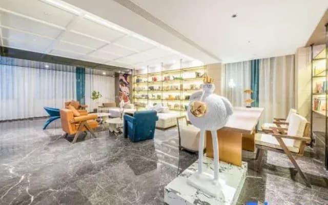 Lhasa Dunzhu Financial City Liuwu Wanda Plaza Atour Hotel