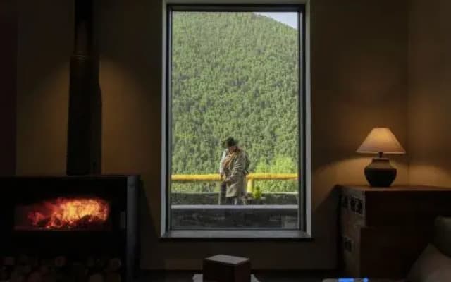 Shanshangshan • Yunyang Resort (Shuangqiao Valley Scenic Area)