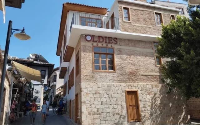 Oldies Hotel Bistro Restaurant