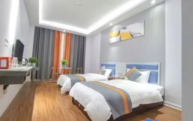 Xingren Back Garden Hotel (Wenhua South Road)