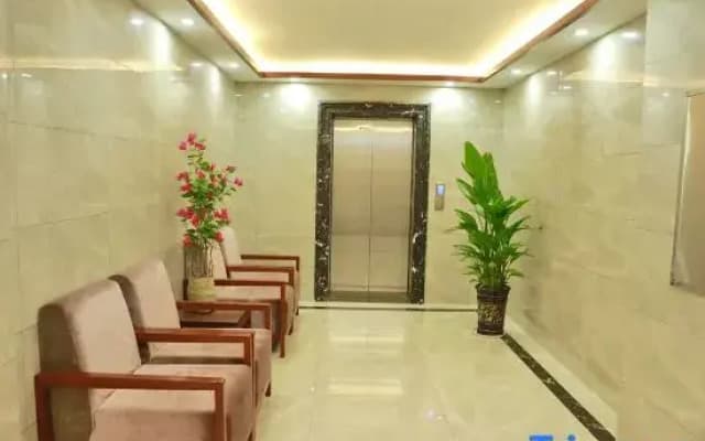 Weixin Zhaxi Hotel