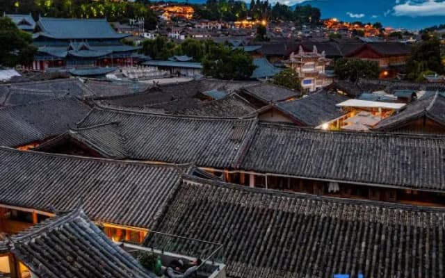 Lanqi Meiju Design Guesthouse (Zhongyi Market Mu's Mansion)